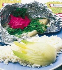 Foliefisk på citronris med ångkokt fänkål och rödbetsyoghurt