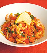 Pasta med räkor och grönsaker