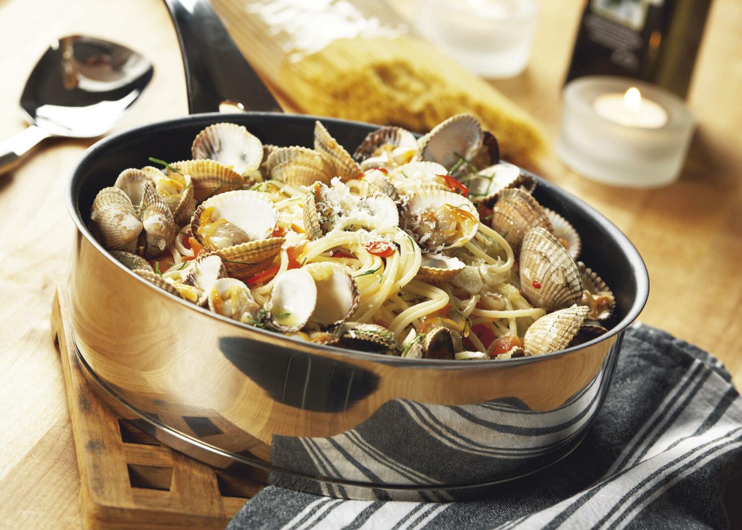 Spaghetti alle Vongole Spagetti med musslor
