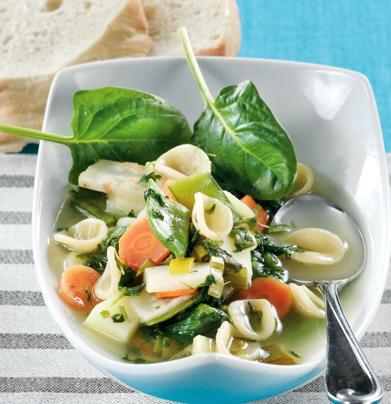 Pastasoppa med grönsaker