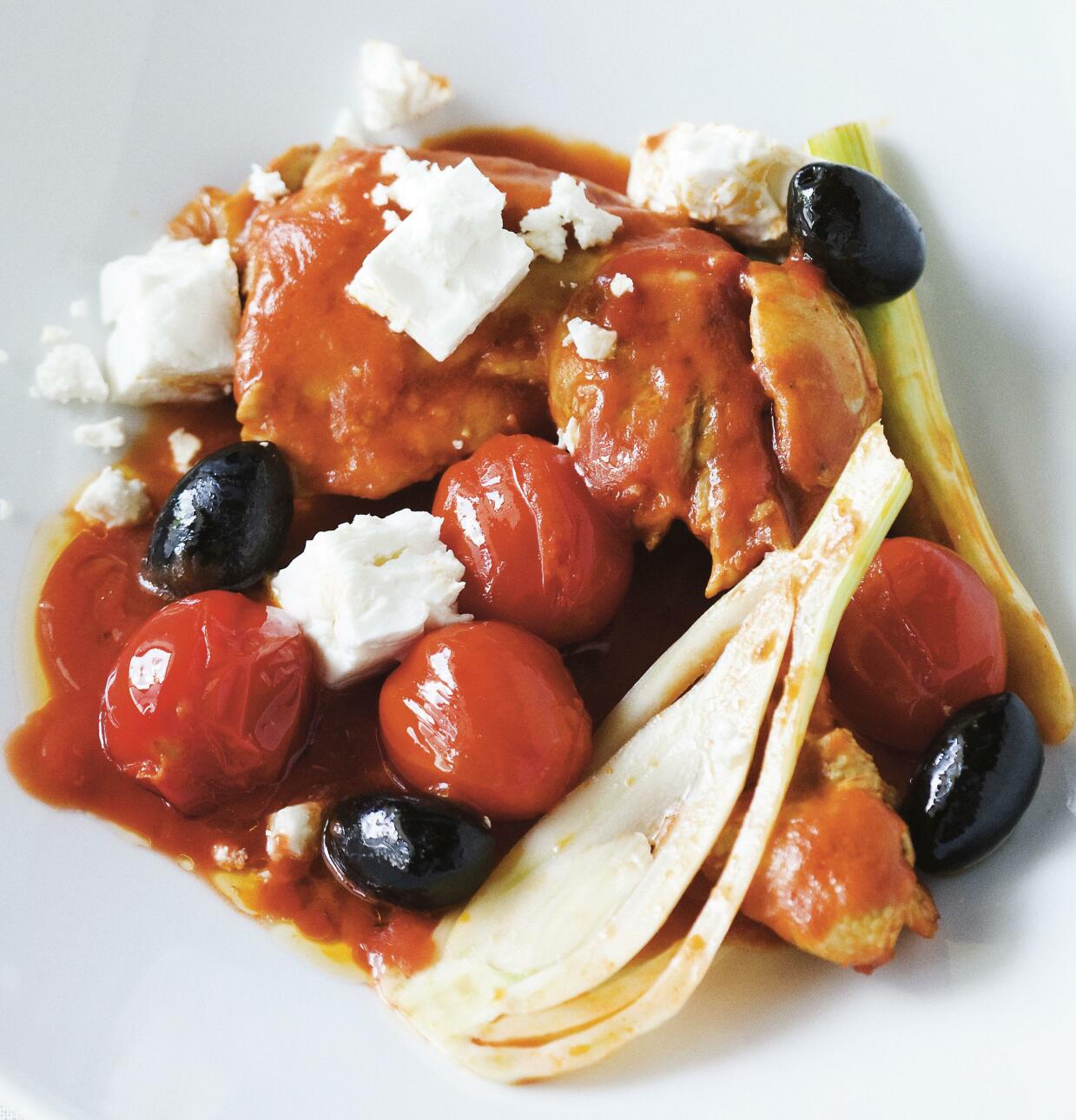 Grekisk kycklinggryta med feta och oliver