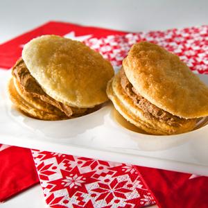 Smördegsvåfflor med kanelfyllning