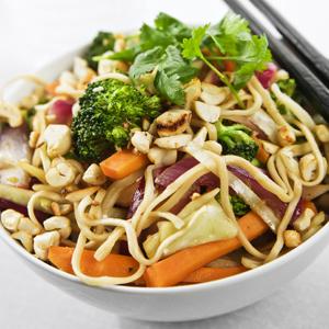Vegetarisk wok med cashewnötter