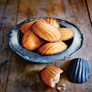 Madeleinekakor med citronskal