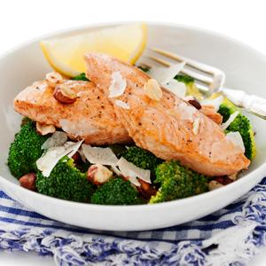 Stekt lax med broccoli