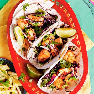 Laxtacos med limemajo