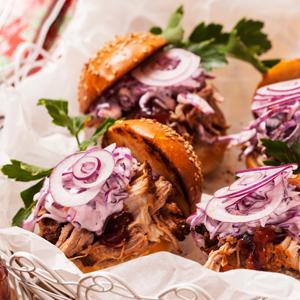 Pulled pork med röd coleslaw