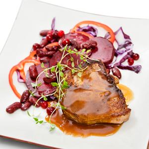 Sherrykotlett med rödsakssallad