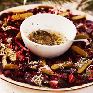 Rödbetssallad med pepparrotsvinägrett