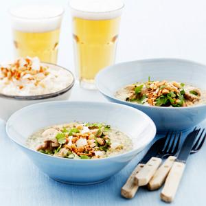 Grön kycklingcurry med krispig topping