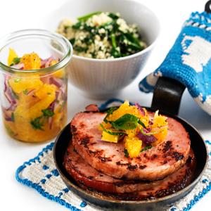 Bräckt kassler med apelsinsalsa
