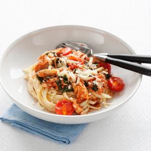 Het kycklingpasta med chili och vitlök