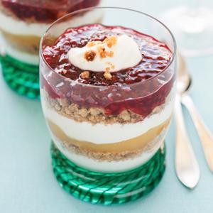 Quick cheesecake med hallonsylt