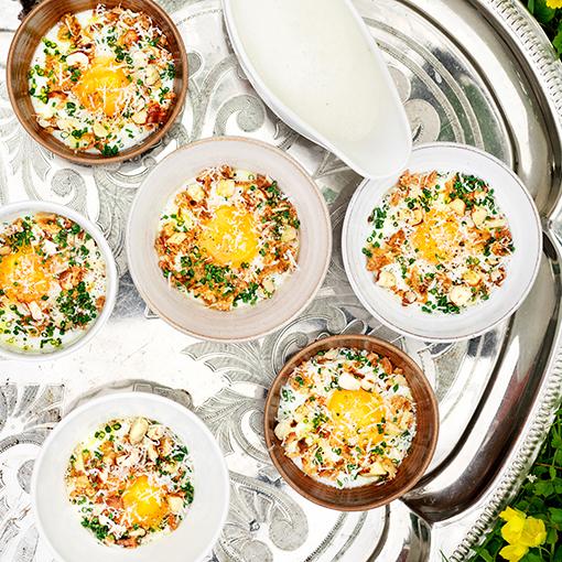 Oeufs en Cocotte med soppa