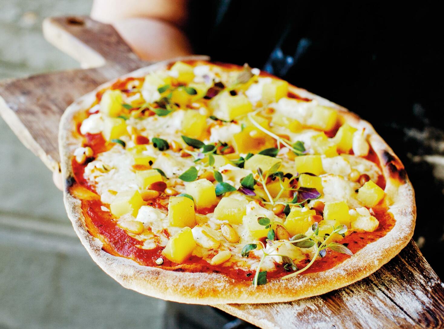 Gulbetspizza  med getost