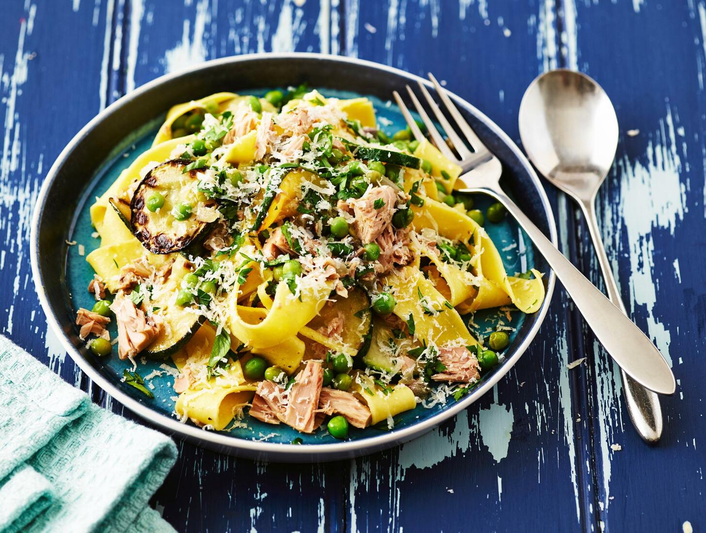 Pasta med tonfisk och citron