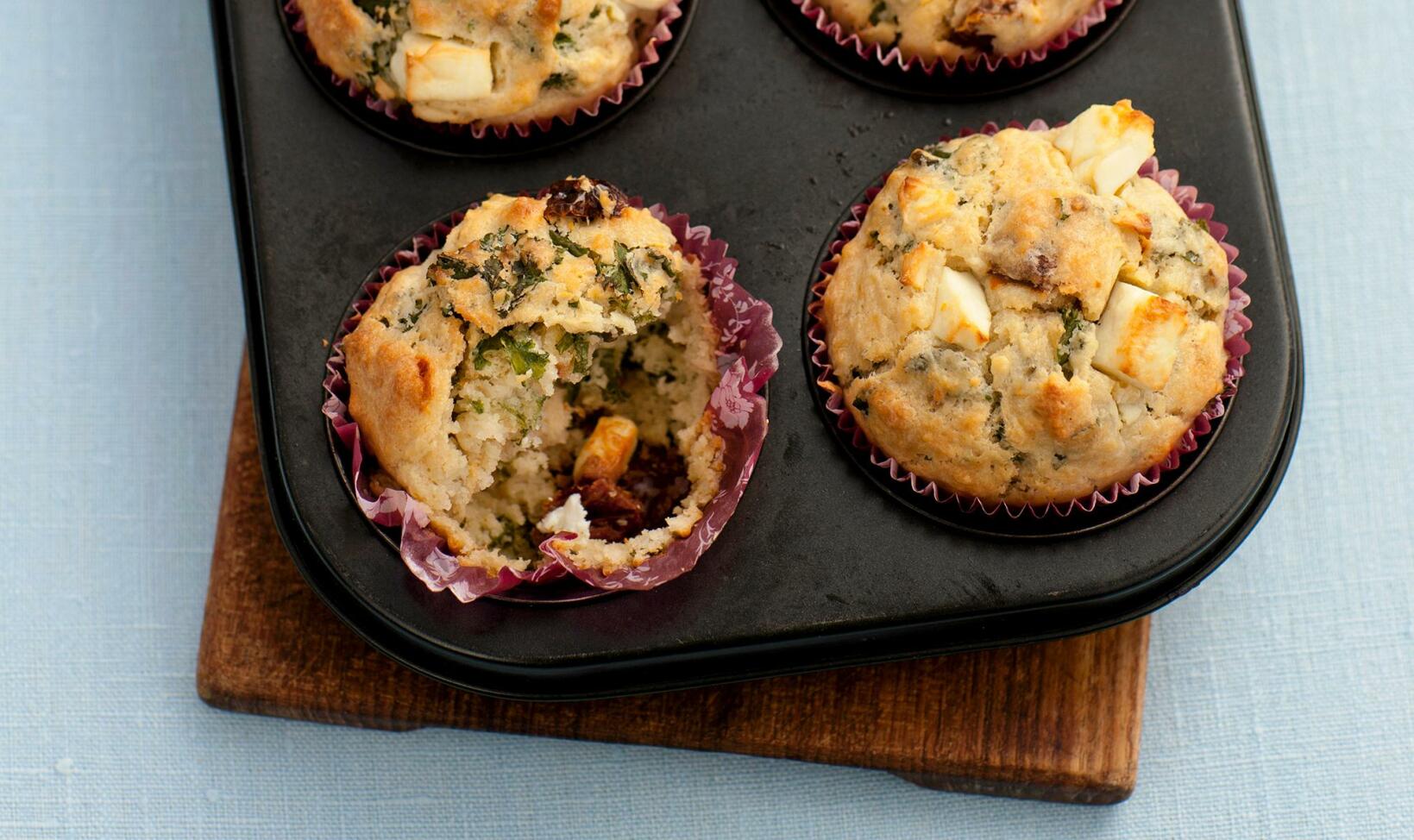 Matmuffins med tomat och grönkål