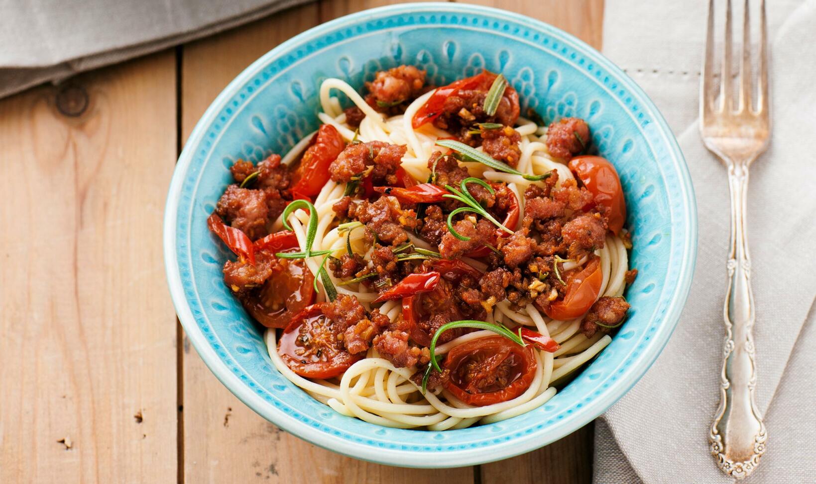 Spaghetti med salsiccia