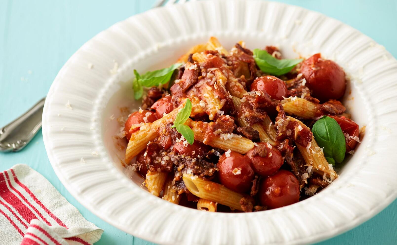 Vardagsfest! – Tomatpasta med bacon & chili