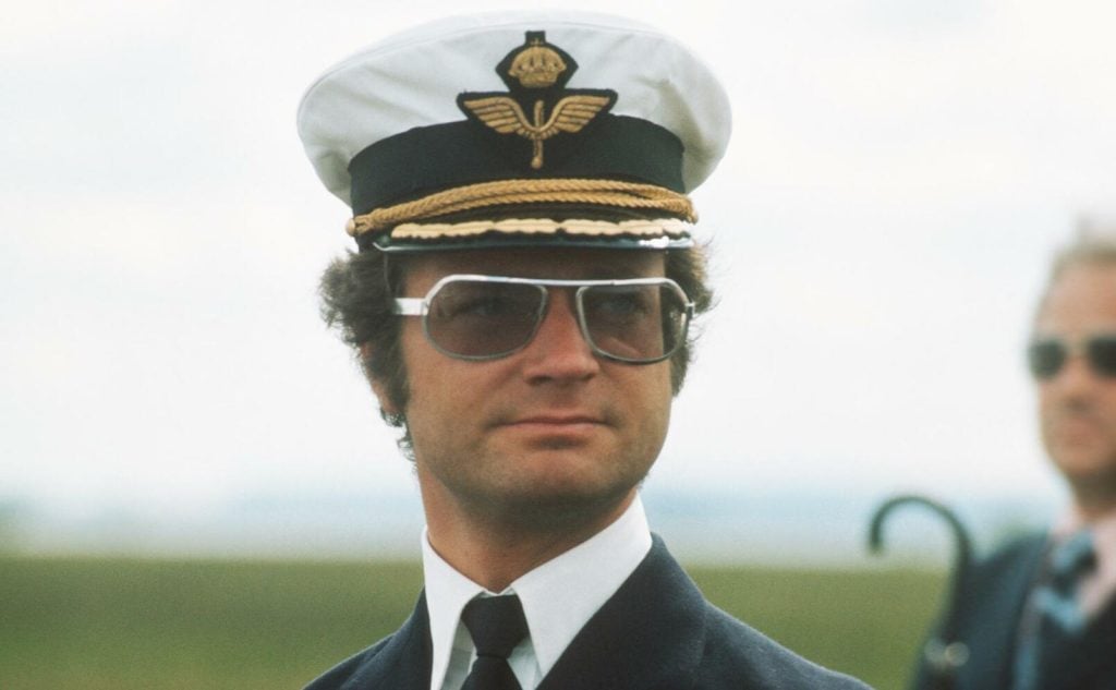 Carl XVI Gustaf 1974 i skärmmössa från flygvapnet. Foto: Getty