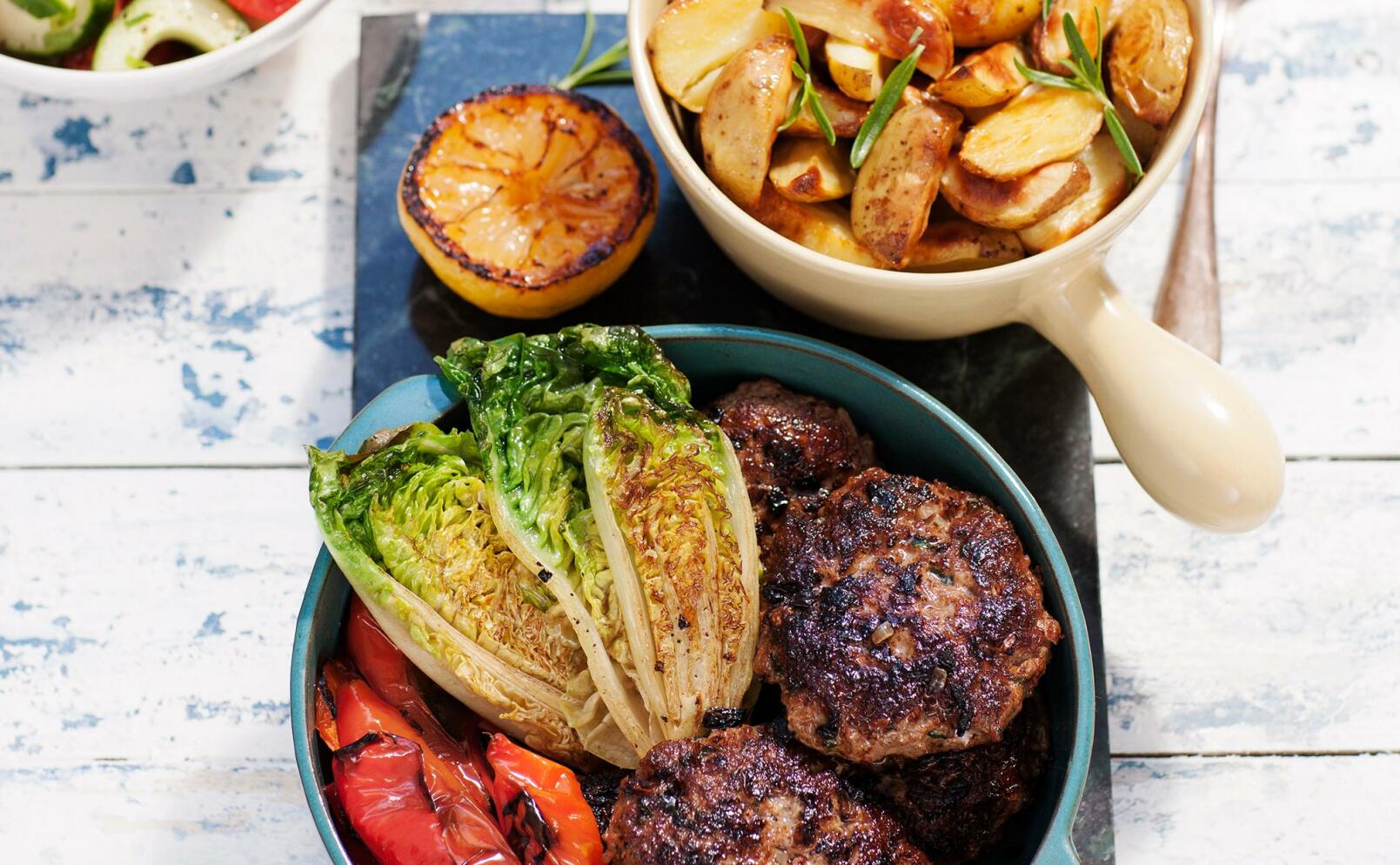 Lammfärsbiffar med rostad potatis