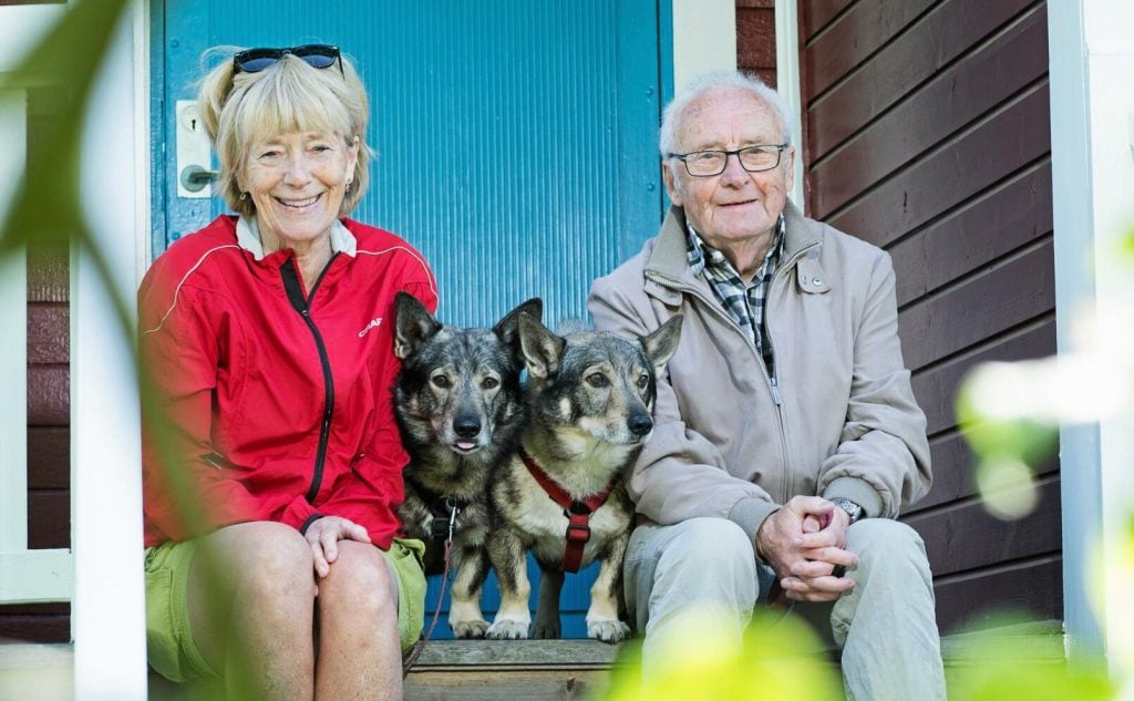 Hustrun Birgitta var ett stort stöd för Kjell-Olof, tillsammans med hans läkare vid alkoholmottagningen. Foto: Peter Jönsson