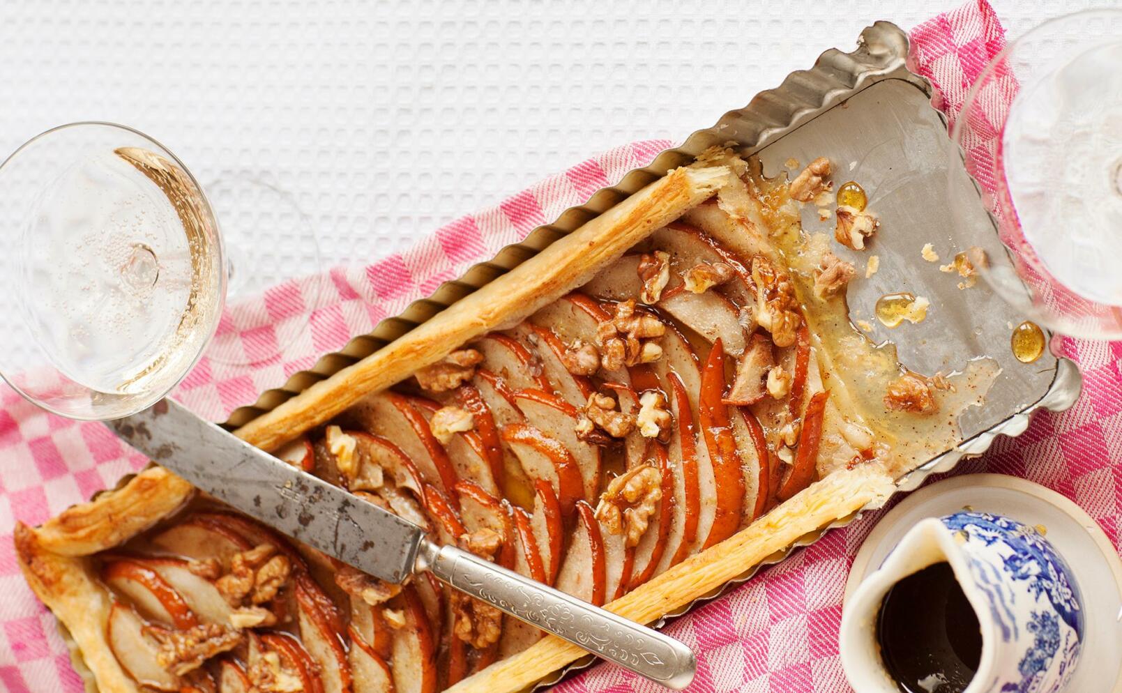 Pärontarte med ingefärssirap
