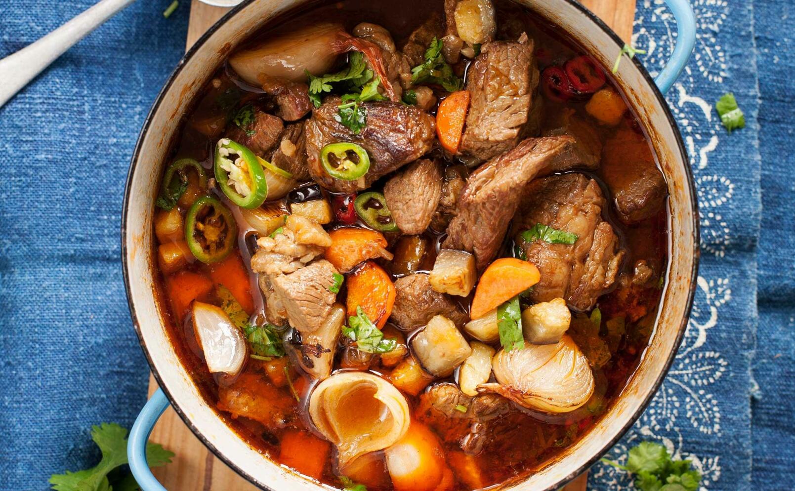 Högrevsgryta med röd curry