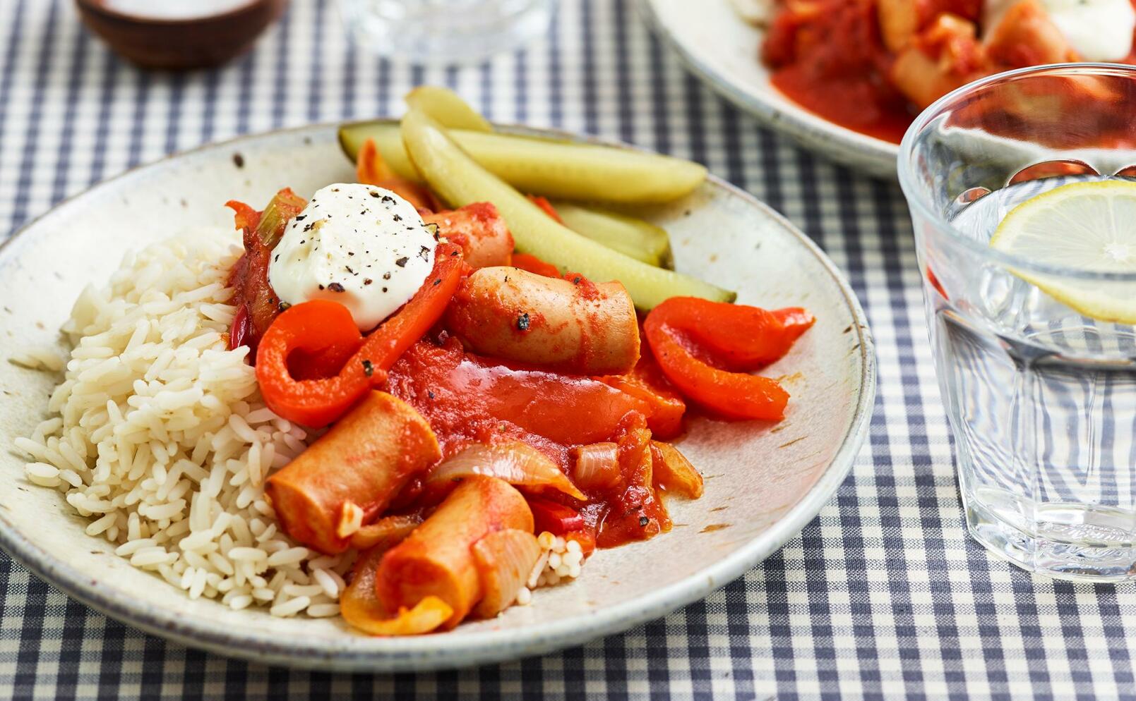 Gulash med wienerkorv