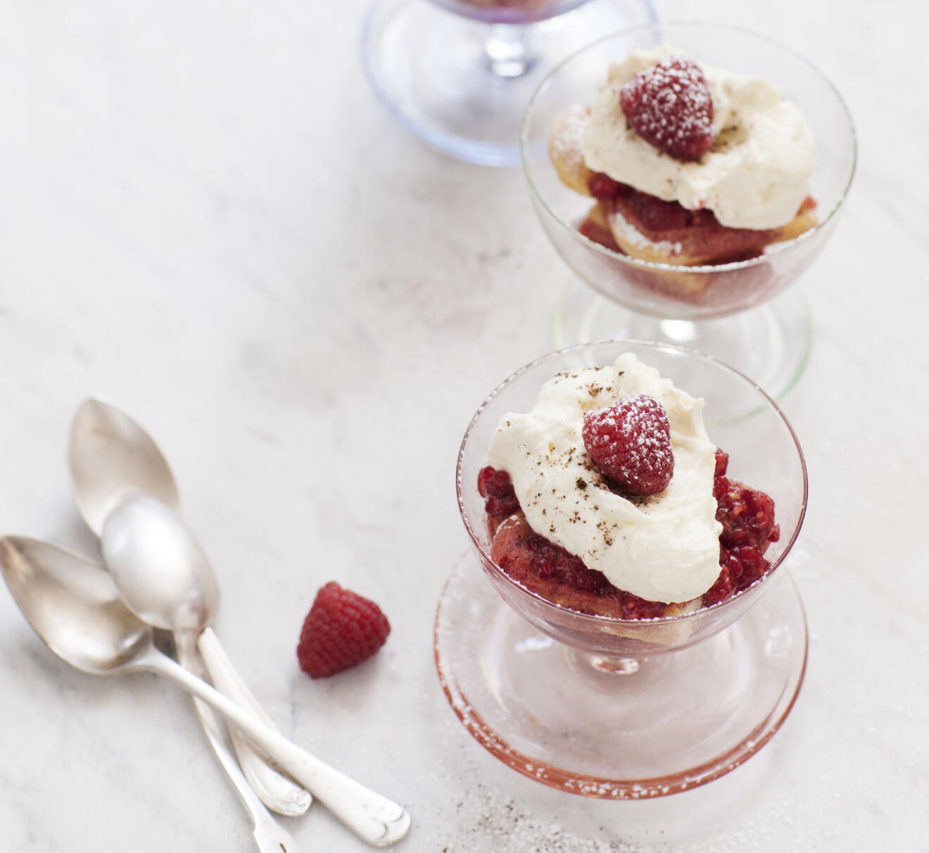 Hallontiramisu med likör
