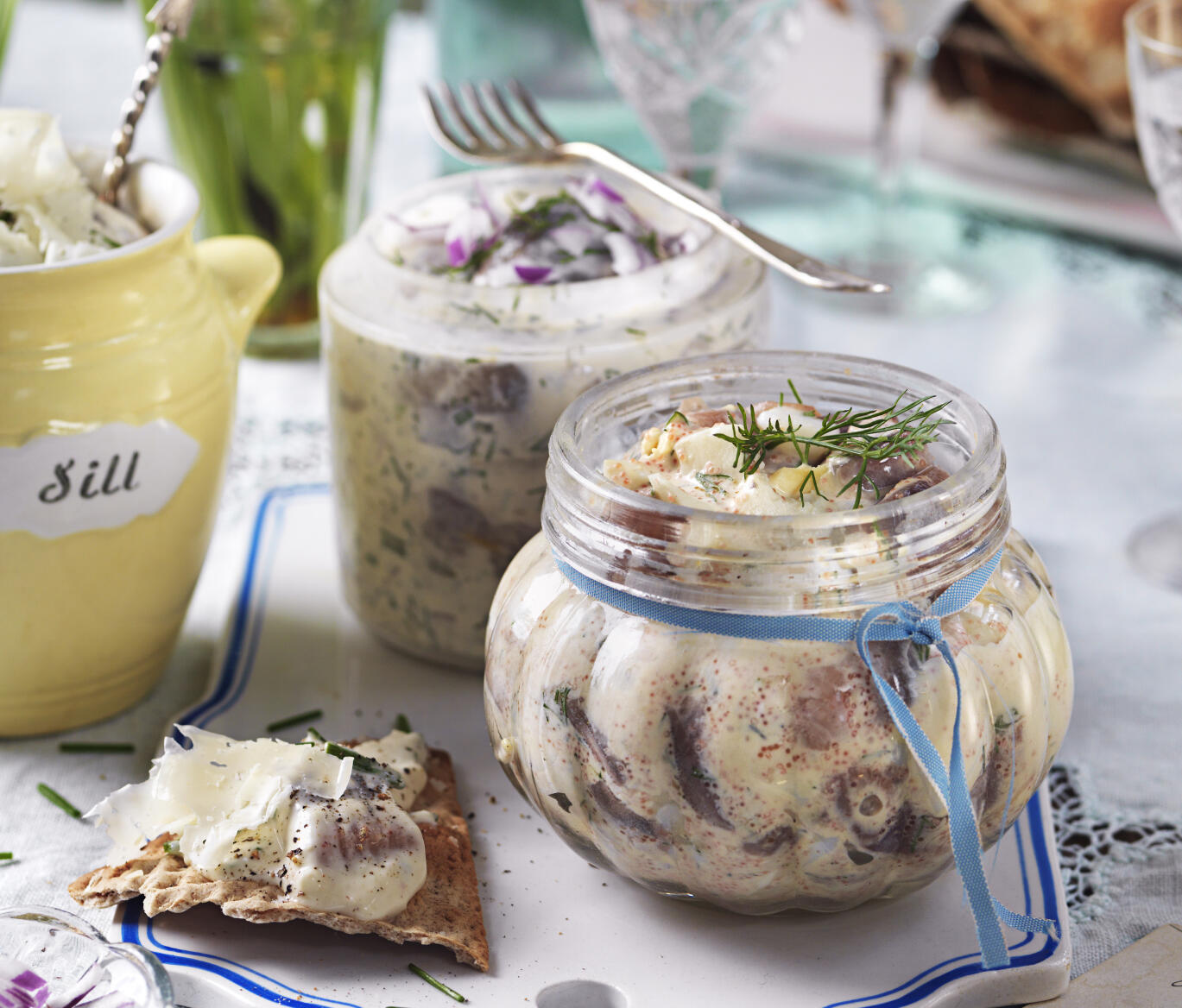 Prästostsill med dill