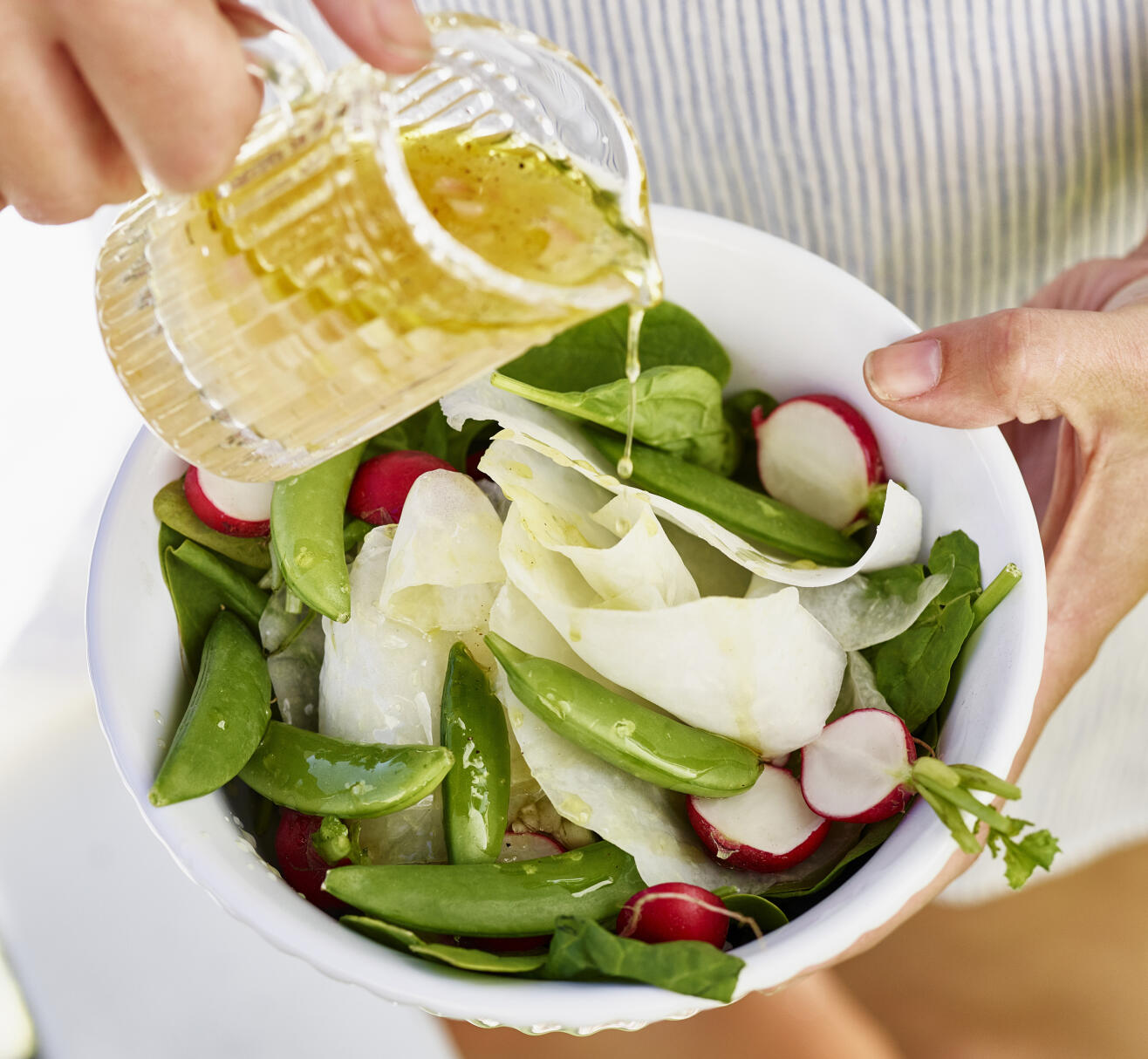 Krispig sallad med kålrabbi