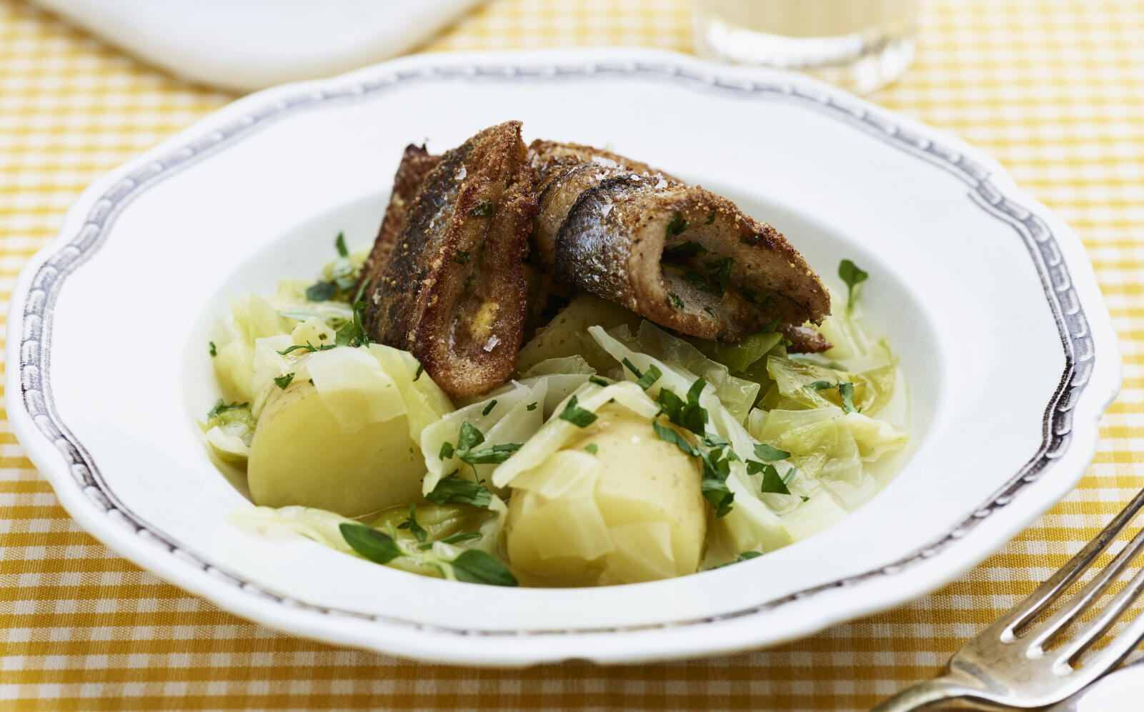 Stekt strömming med kokt kål