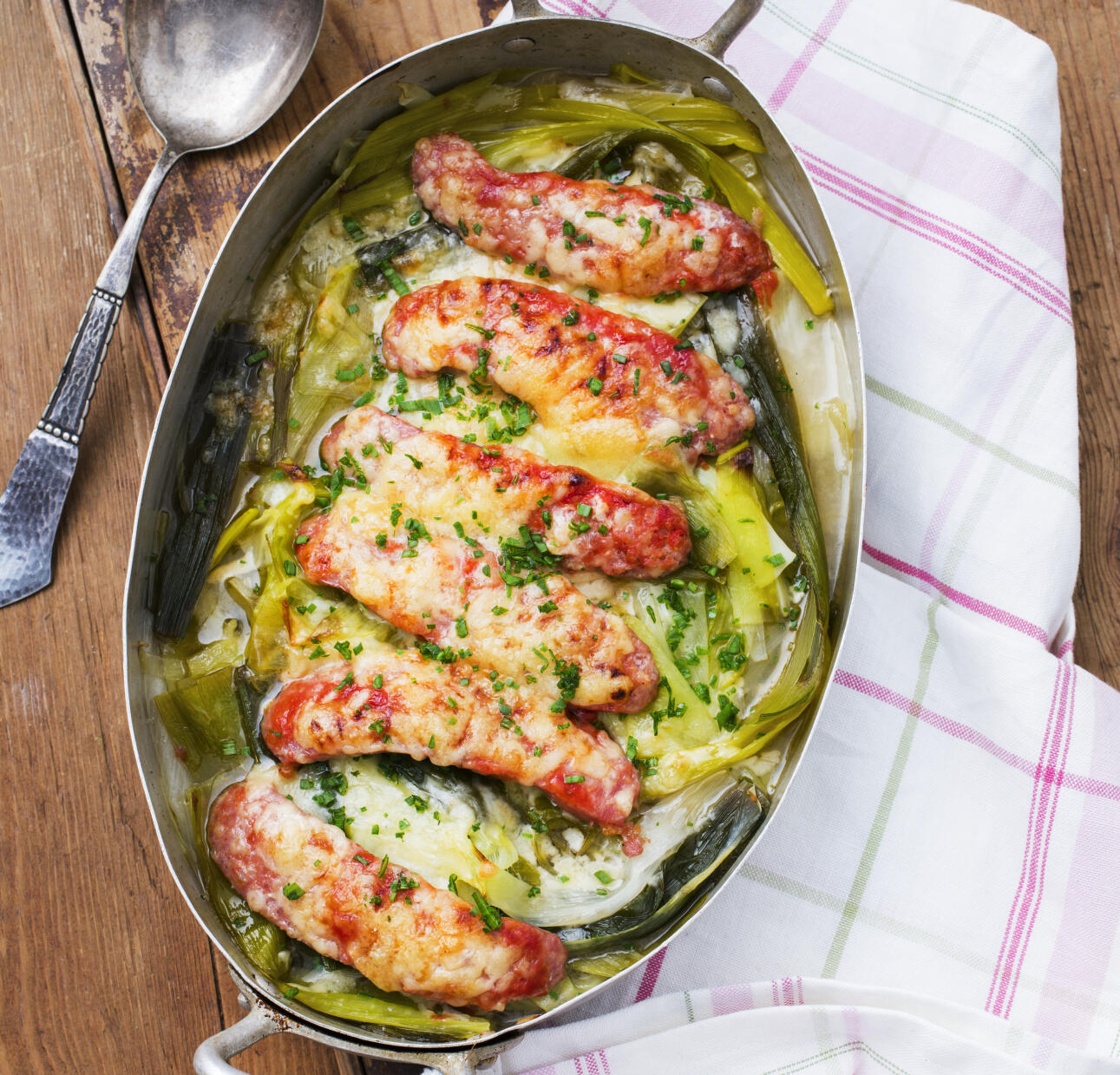 Gratinerad purjo med salsiccia