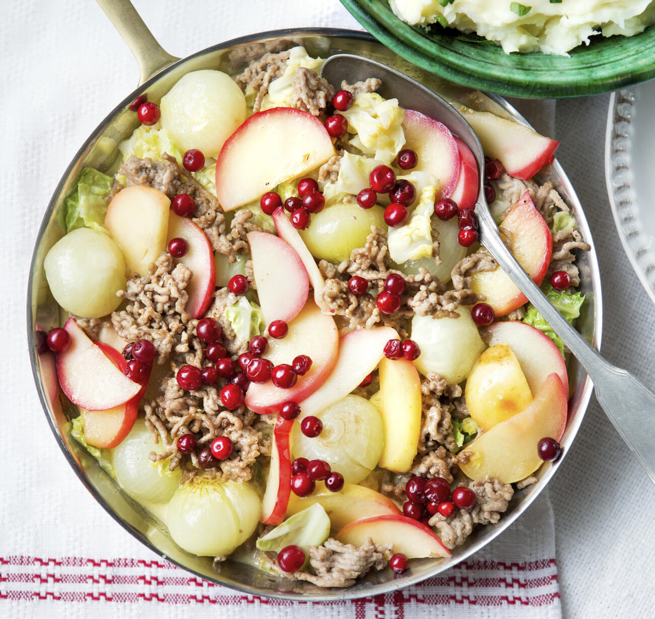 Lammfärspanna med äpple