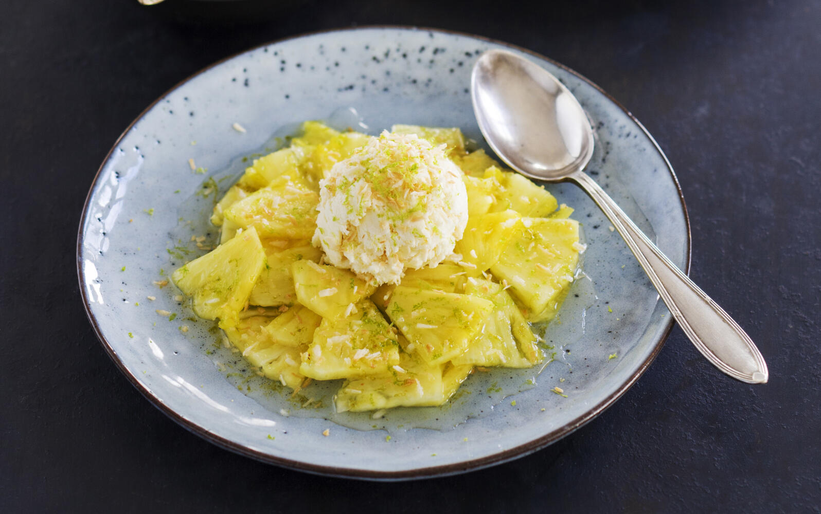 Kokosglass med ananas
