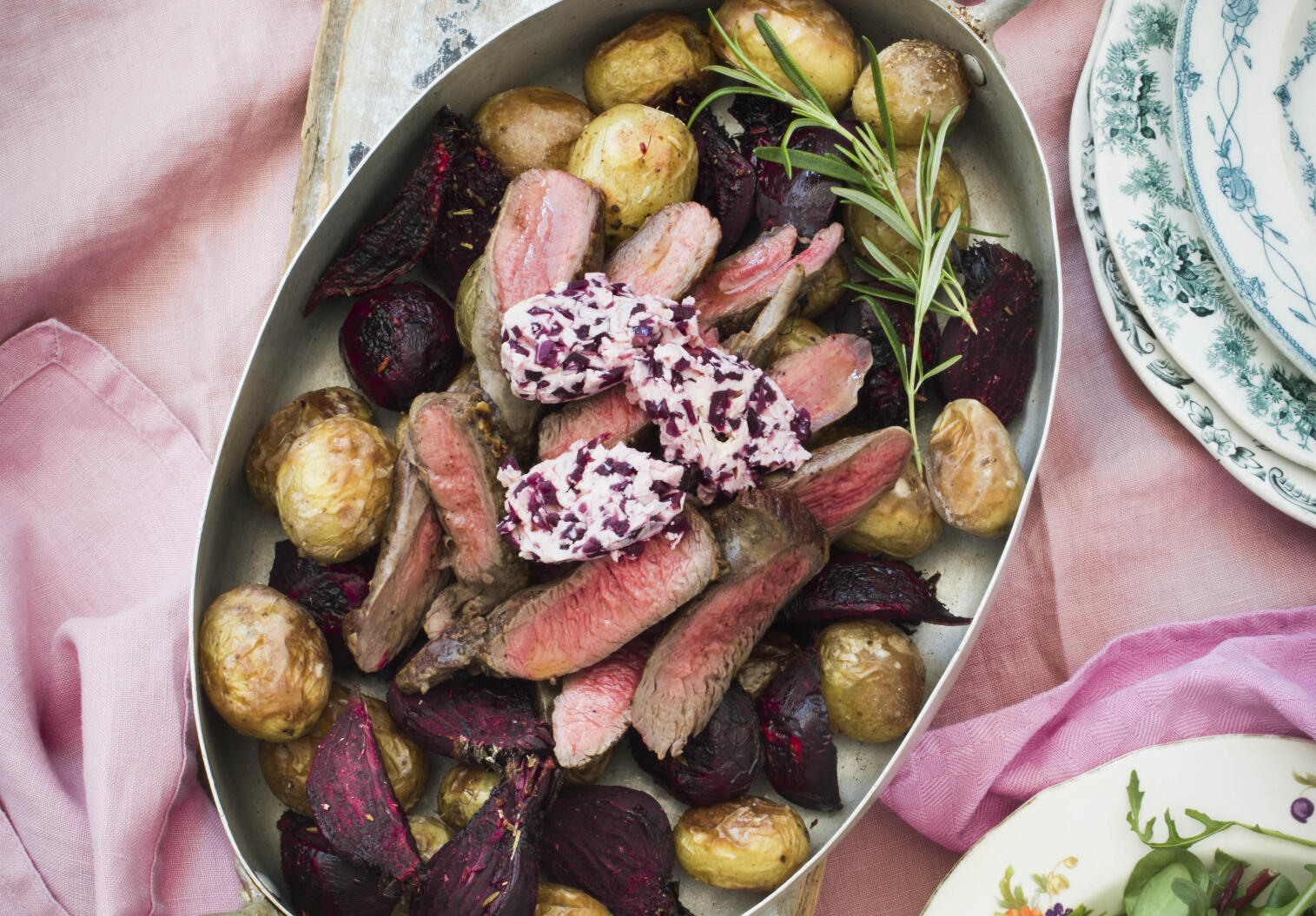 Lammfilé med rödvinssmör