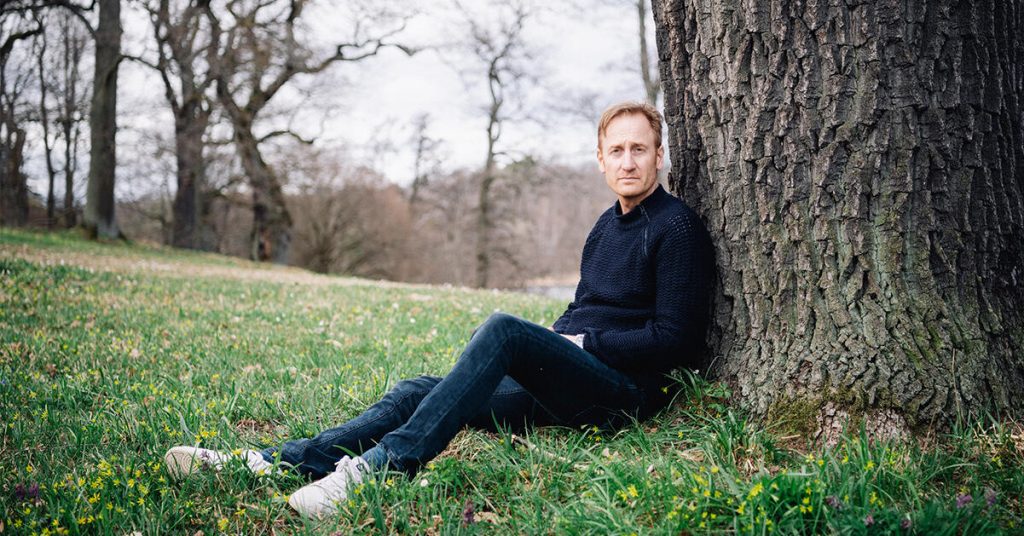 I tv-serien Sjölyckan spelar han lata smitaren Rille. I verkligheten har Gustaf Hammarsten svårt att sitta stilla. Foto: Margareta Bloom Sandebäck