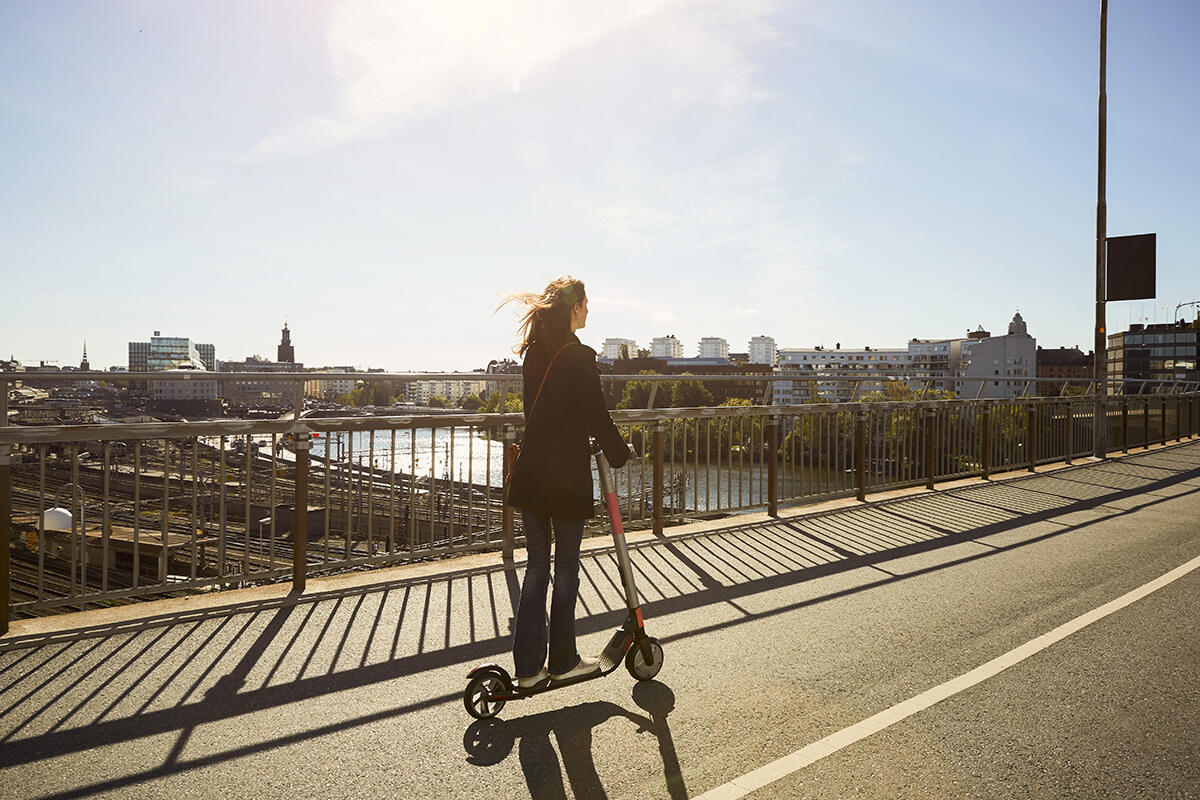 Elsparkcykeln – klimaträddaren som blev ett miljöproblem