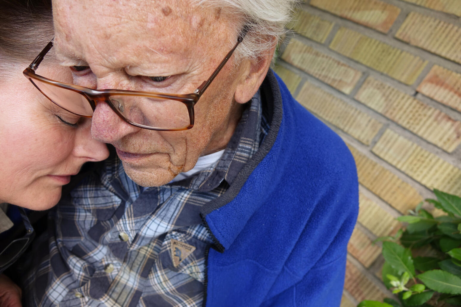 Annikas pappa fick demens – fotodokumenterar resan