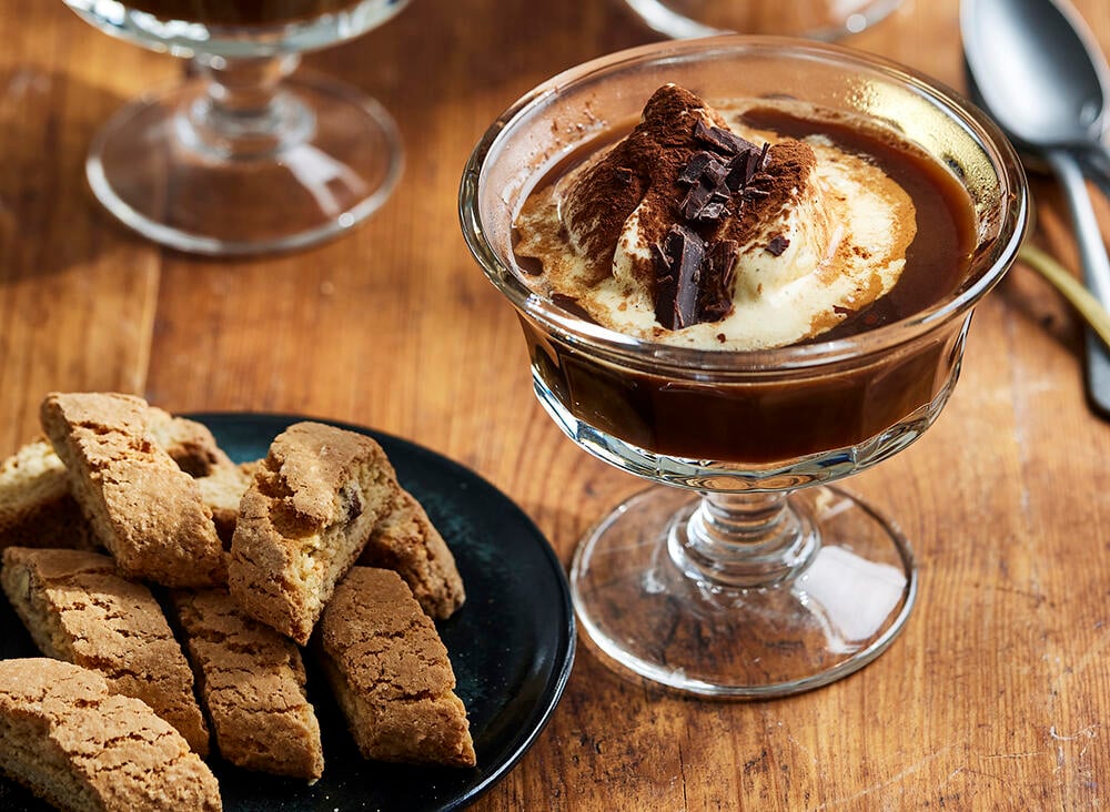 Italiensk kaffedessert: Affogato med mandelbiscotti