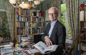 Dick Harrison: ”Min pappa slog mig med knytnävarna”