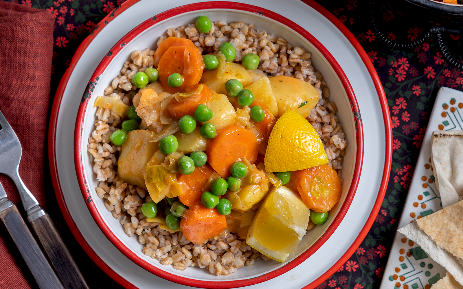 Wokgryta med röd thaicurry