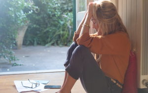 ”Jag får ångest av mammas elaka kommentarer – ska jag bryta kontakten?”