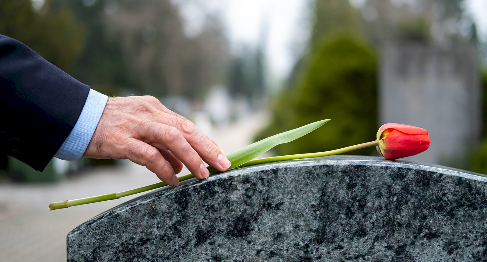 Det här ska du göra när en närstående dör – checklista från det sista andetaget till begravning