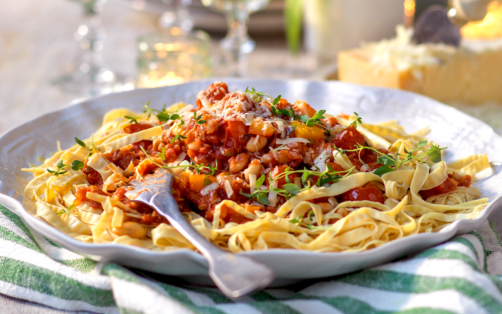 Pasta bolognese med bönor