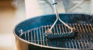 Så rengör du grillgallret – med enkla husmorsknepen
