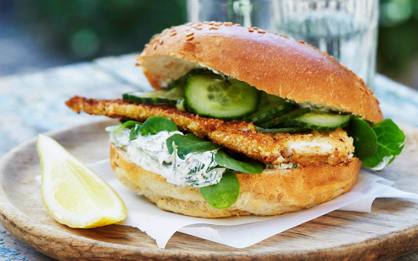 Fiskburgare med picklad gurka