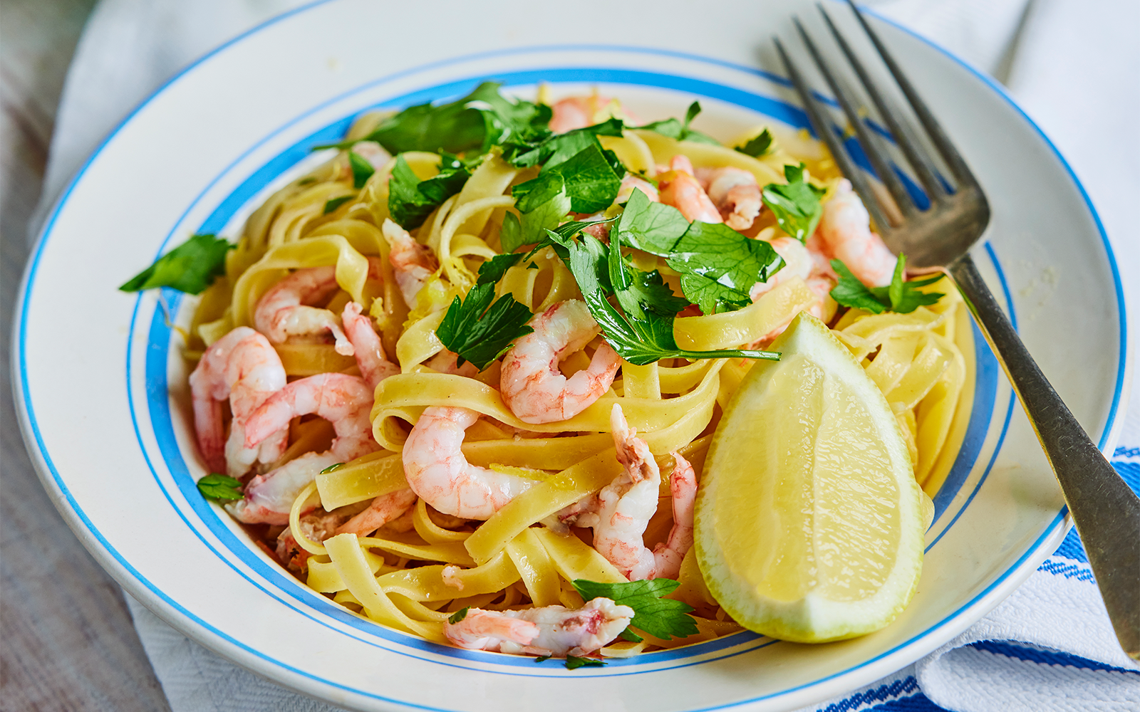 Räkpasta med citron och persilja