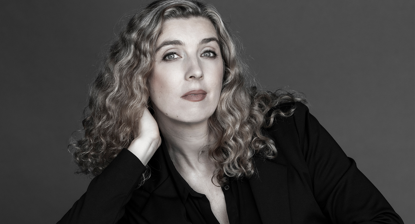 Frida Skybäcks romaner blev terapi: ”Att skriva ger att slags kontrollerat utlopp för ångesten”